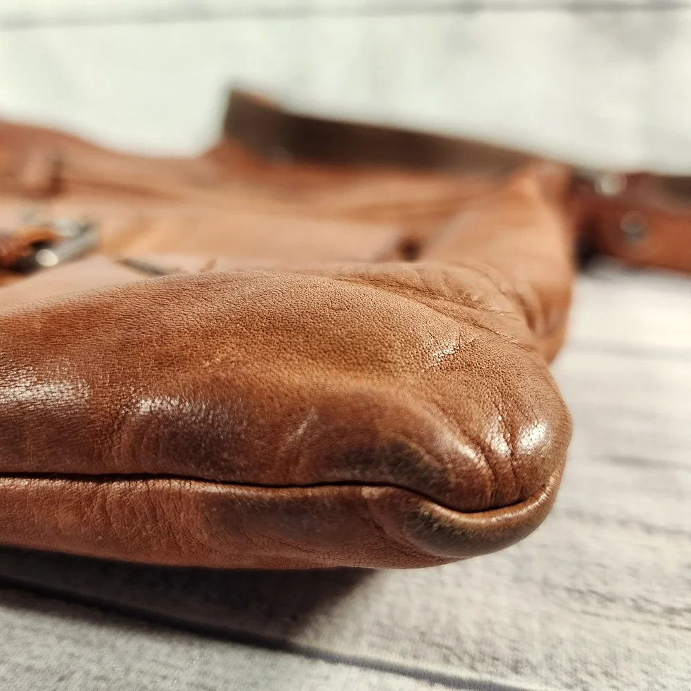 Harbour 2nd Cognac Brown Leather Crossbody Messenger Bag Anchor Logo Adjustable